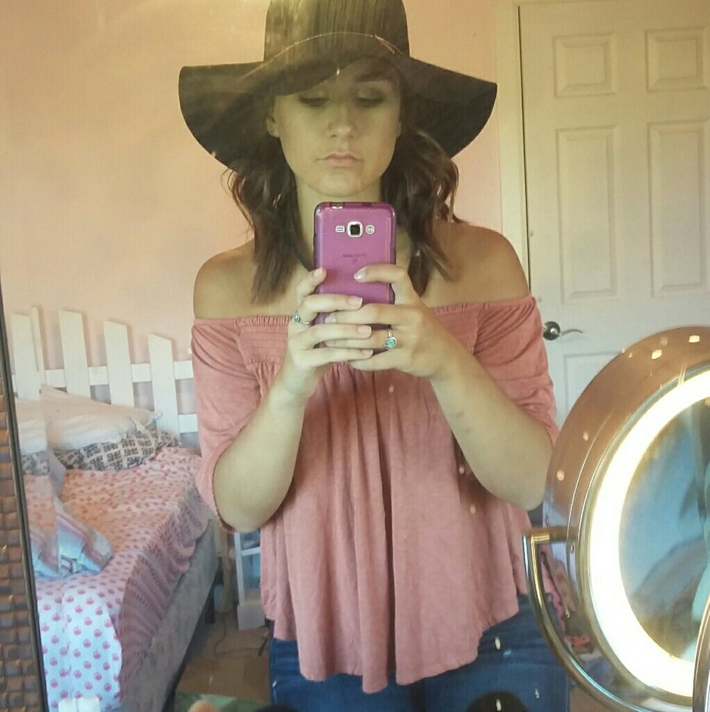 Meet your Posher, Kelly